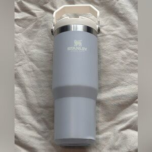 Stanley IceFlow Flip Straw Tumbler 30oz - Cloud